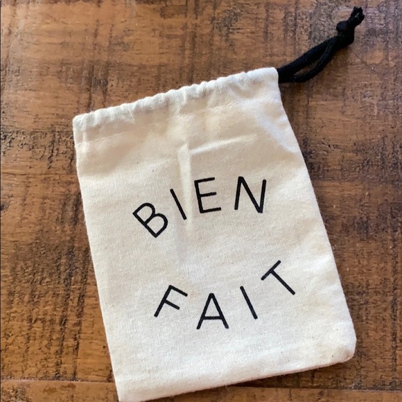 Madewell Necklace - Picture 5 of 5